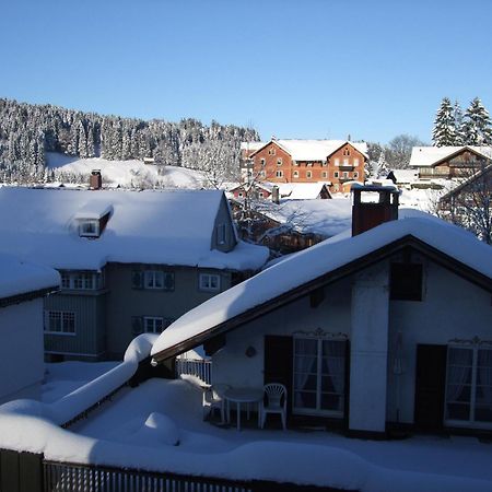 Allgaeu Vibes - Fusslaeufige Erreichbarkeit Vom Bahnhof, Mit Aussicht, Wettergeschuetzter Balkon Oberstaufen Exterior foto