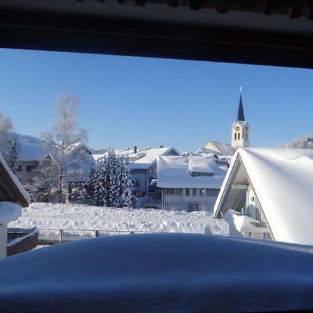 Allgaeu Vibes - Fusslaeufige Erreichbarkeit Vom Bahnhof, Mit Aussicht, Wettergeschuetzter Balkon Oberstaufen Exterior foto