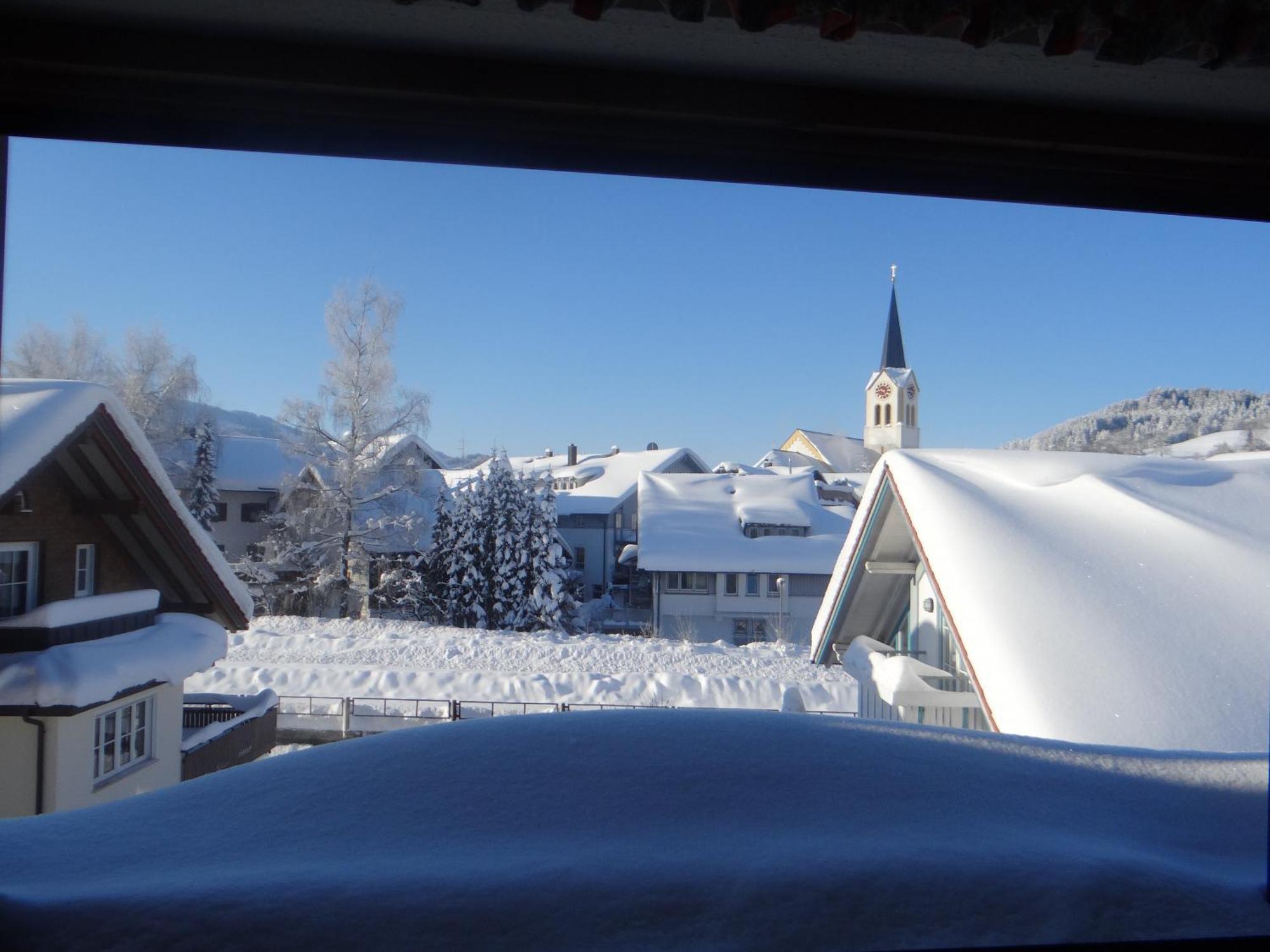 Allgaeu Vibes - Fusslaeufige Erreichbarkeit Vom Bahnhof, Mit Aussicht, Wettergeschuetzter Balkon Oberstaufen Exterior foto